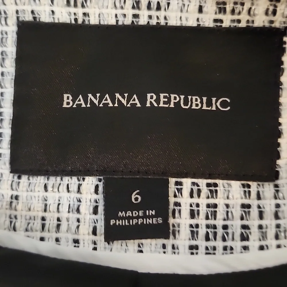 Banana Republic it very